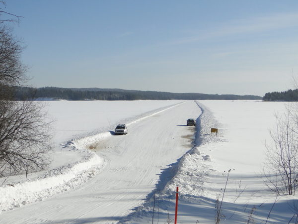 Jäätie Juuruksella
